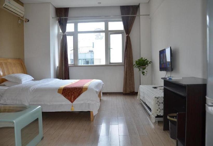 هتل Rivera Apart Exhibition Center