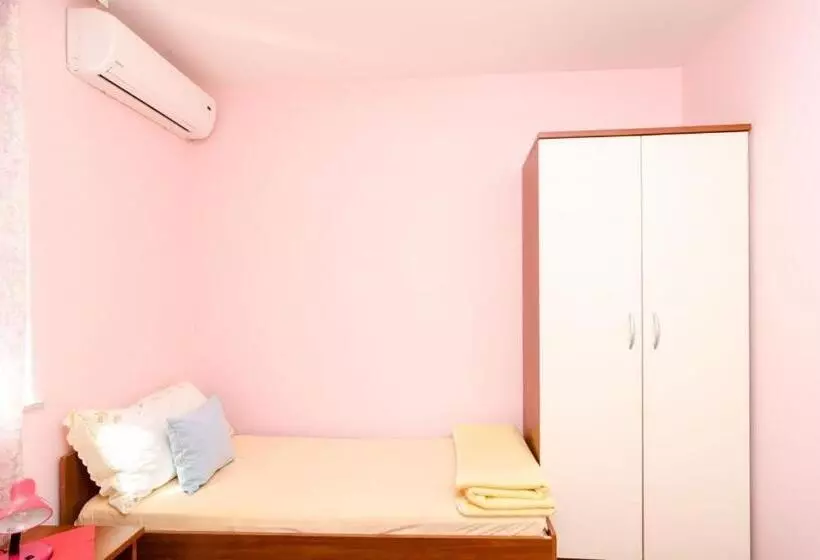 هتل Guest House Cuk