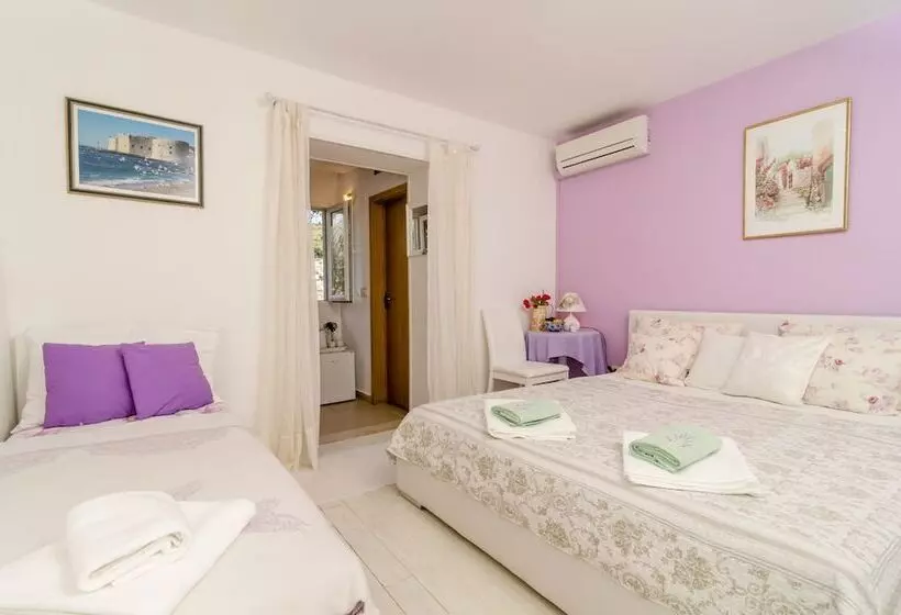 هتل Guest House Cuk