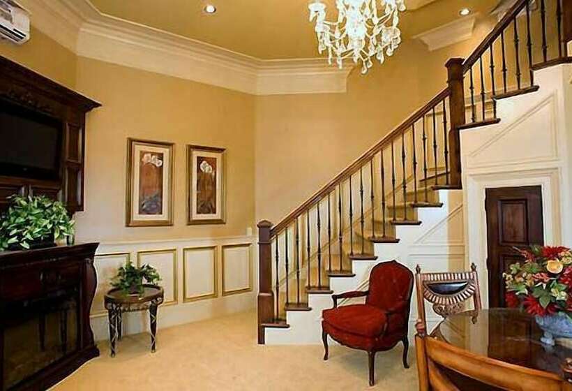 فندق The Kentucky Castle