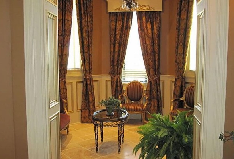 فندق The Kentucky Castle