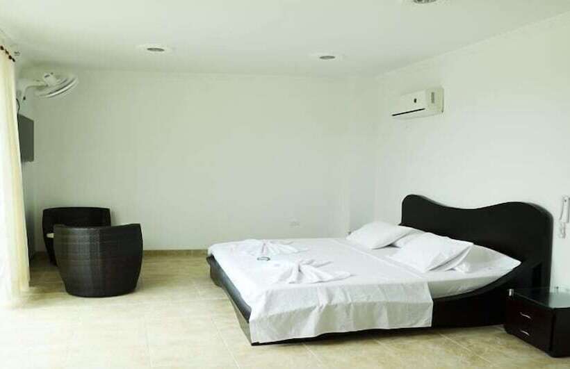 هتل La Cascada Cristalina