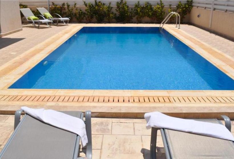 בית מלון כפרי Oceanview Luxury Villa 173