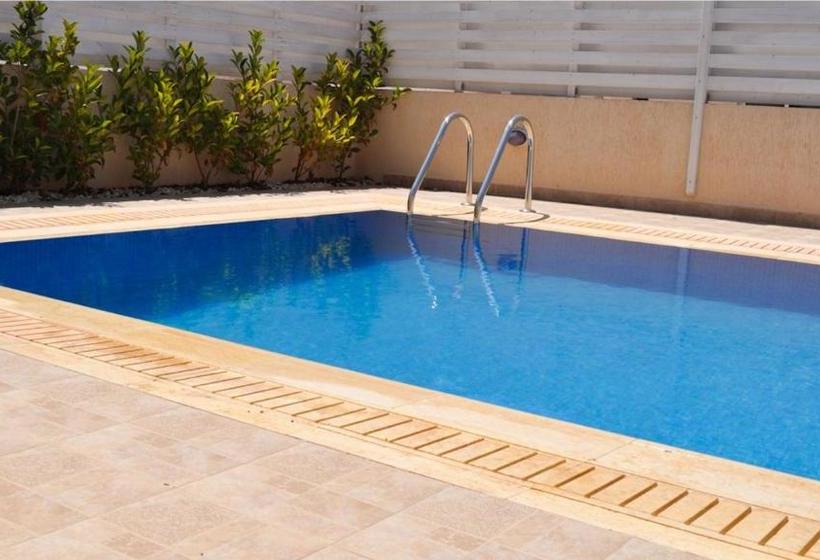 בית מלון כפרי Oceanview Luxury Villa 173