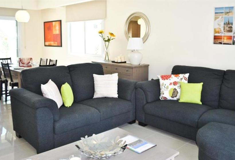 בית מלון כפרי Oceanview Luxury Villa 173