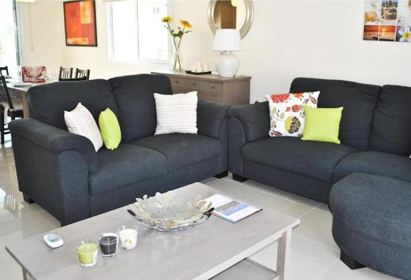 בית מלון כפרי Oceanview Luxury Villa 173