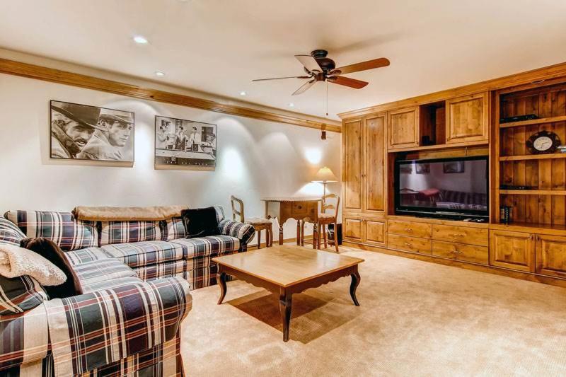 Отель Royal Elk Villas