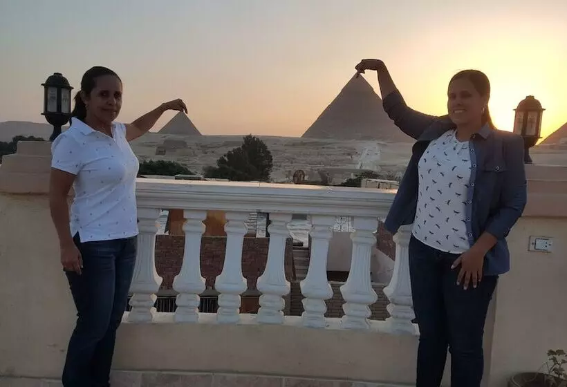 هتل Royal Pyramids Inn