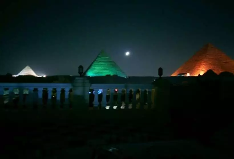 هتل Royal Pyramids Inn