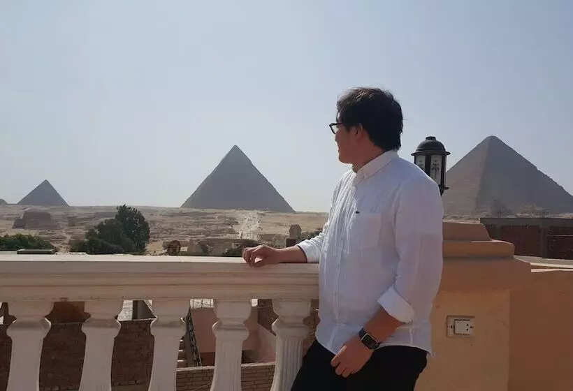 هتل Royal Pyramids Inn