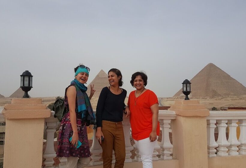 هتل Royal Pyramids Inn