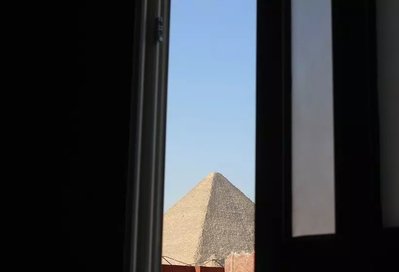 هتل Royal Pyramids Inn