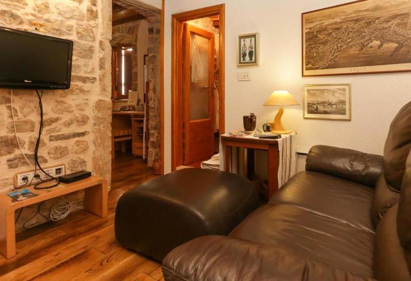 هتل Apartments Salvezani