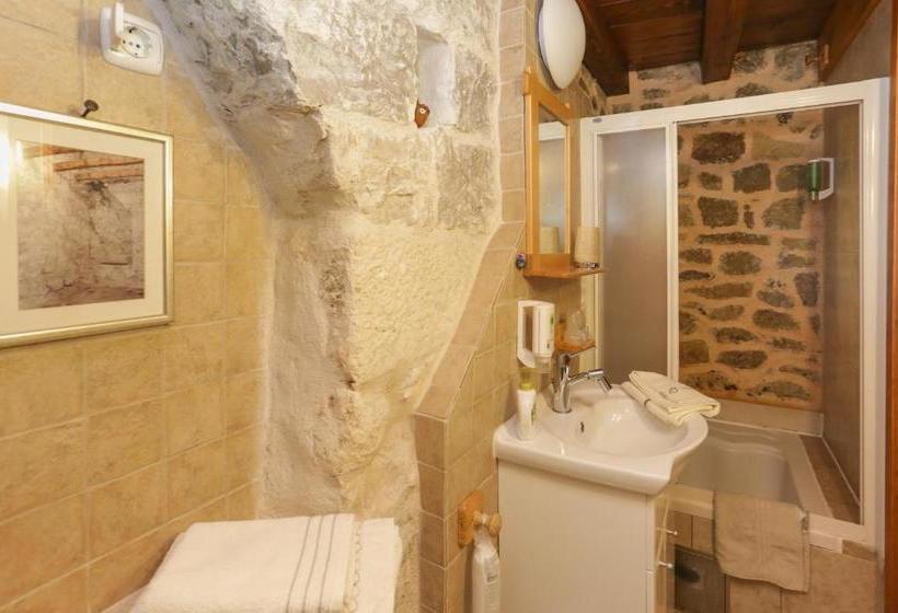 هتل Apartments Salvezani