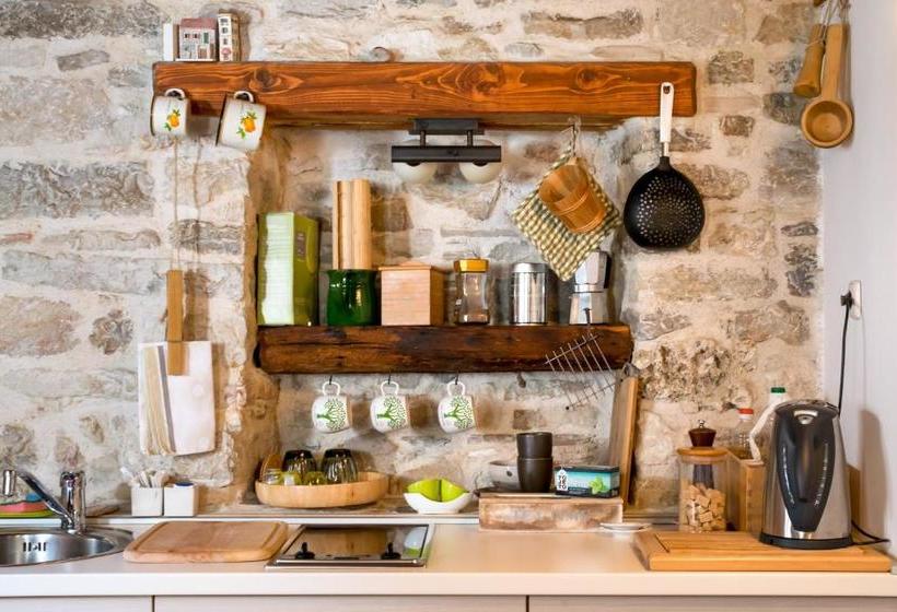 هتل Apartments Salvezani