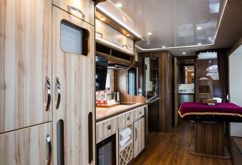 Otel Seclusion Scenery Of Shangshui International Rv Resort