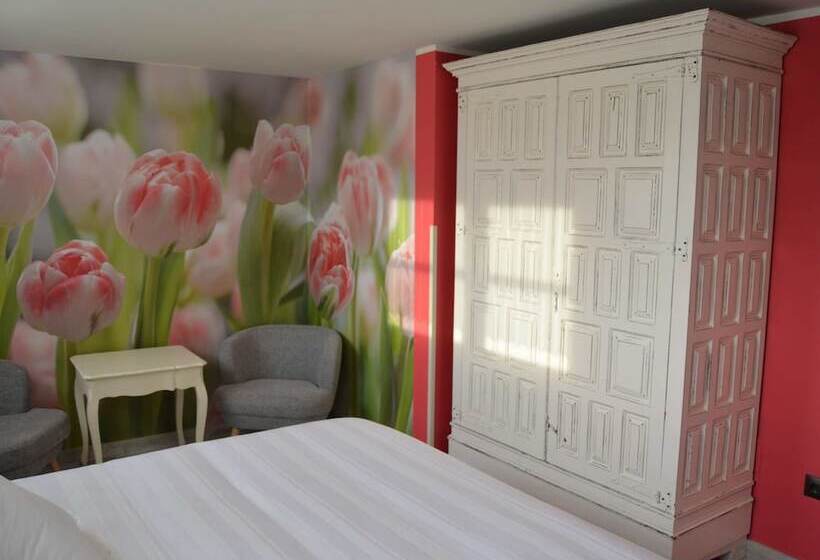 Akla Hotel Suites Santillana