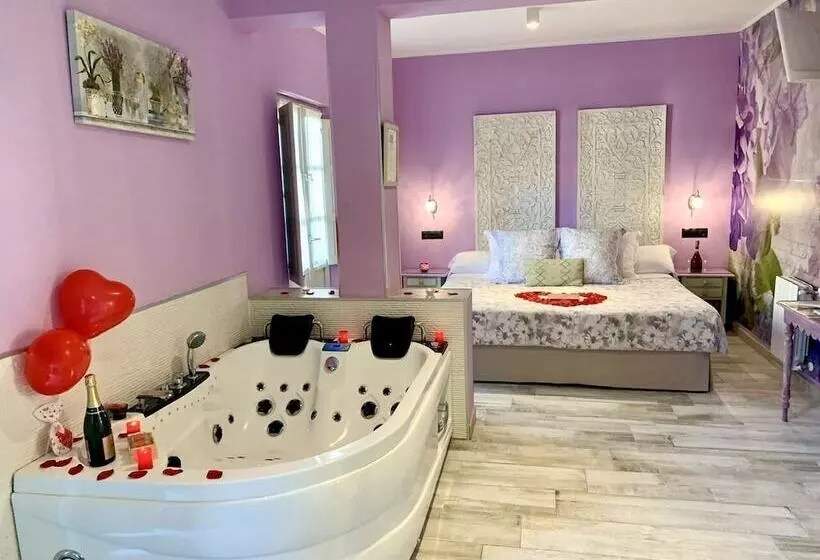 Akla Hotel Suites Santillana