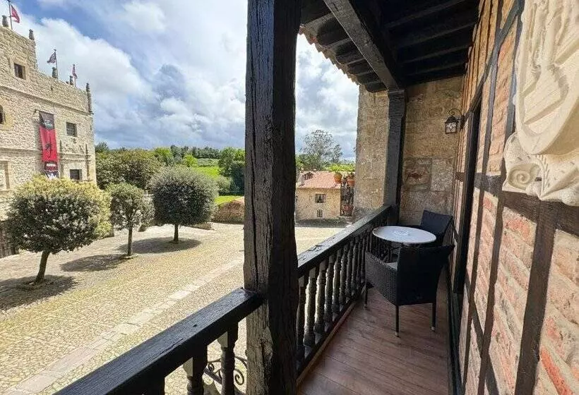 Akla Hotel Suites Santillana