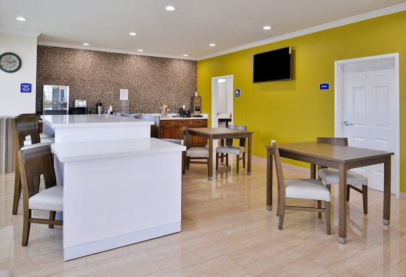 فندق Americas Inn & Suites Iah North