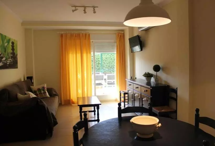 هتل Apartamentos Faro