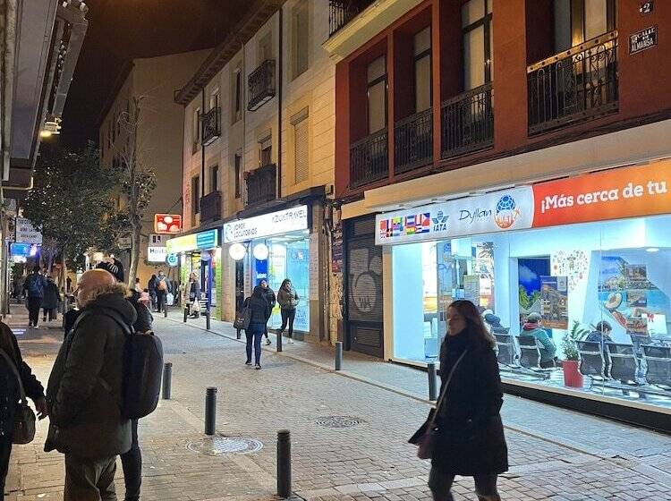 هتل Casa De Huéspedes Almansa