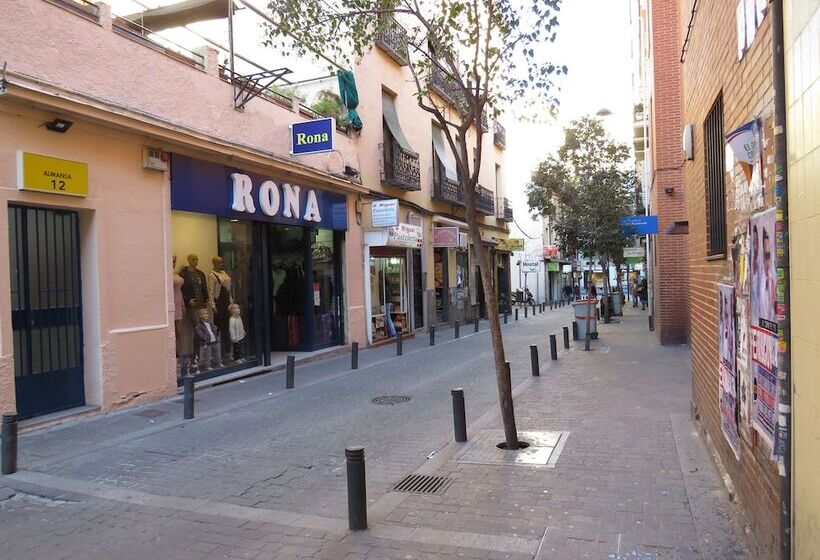 هتل Casa De Huéspedes Almansa