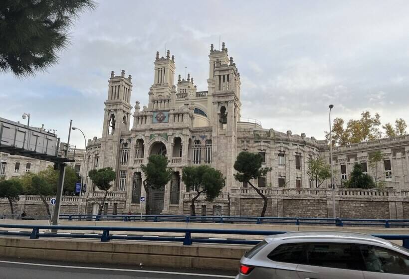 هتل Casa De Huéspedes Almansa