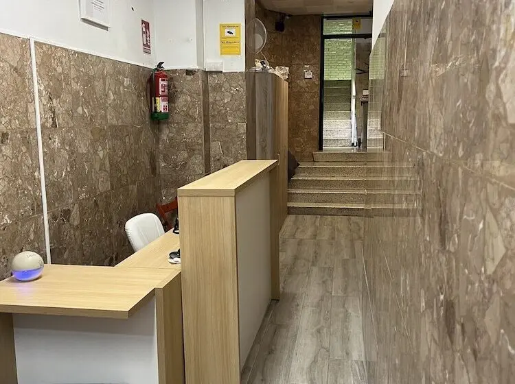 هتل Casa De Huéspedes Almansa