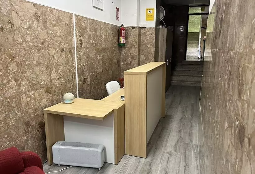 هتل Casa De Huéspedes Almansa