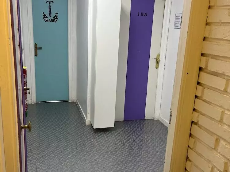هتل Casa De Huéspedes Almansa