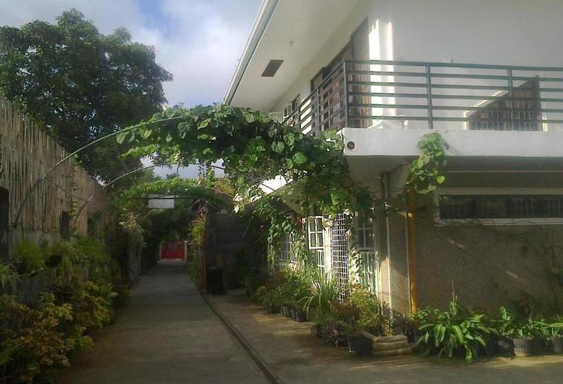 בית מלון כפרי Charm Guest House