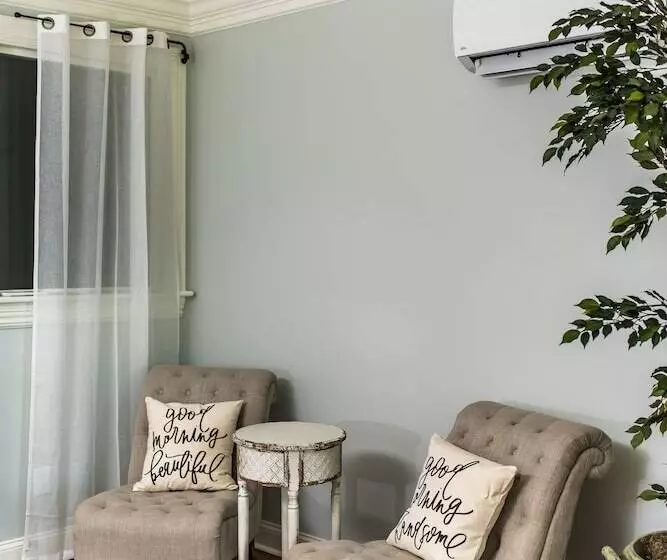 Hotelli Chateau Rooms