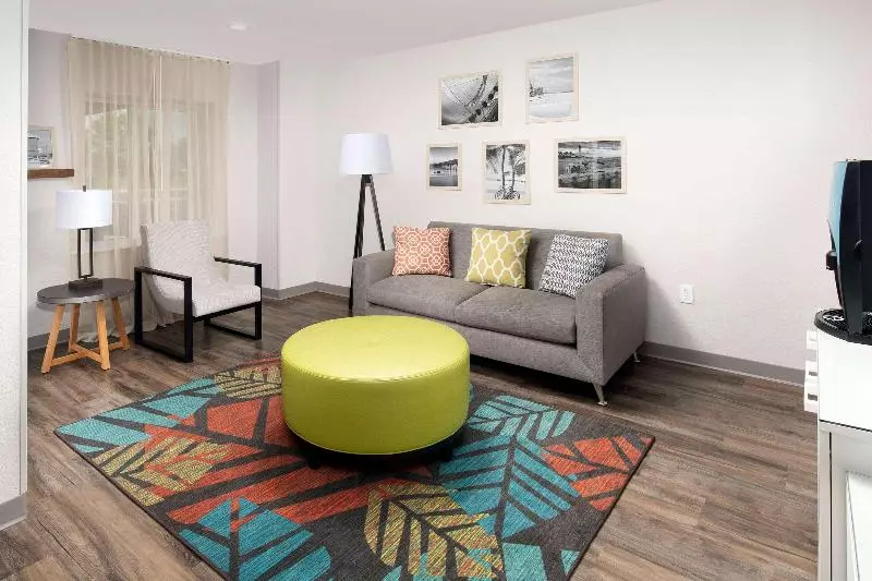 هتل Extended Stay America Select Suites   Deerfield Beach