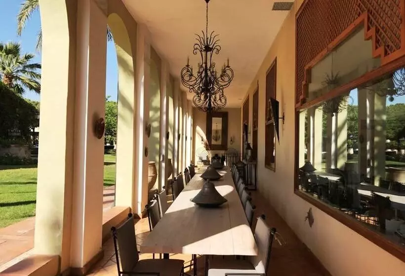 Hotelli Gran Villa Rosa