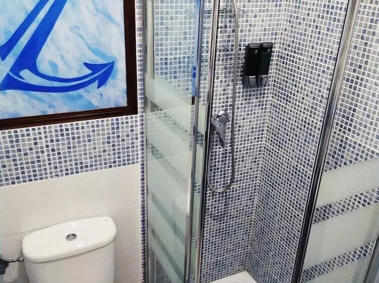 هتل Hostal Casa Nautilus