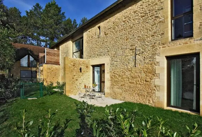 هتل Les Jardins Du Porche