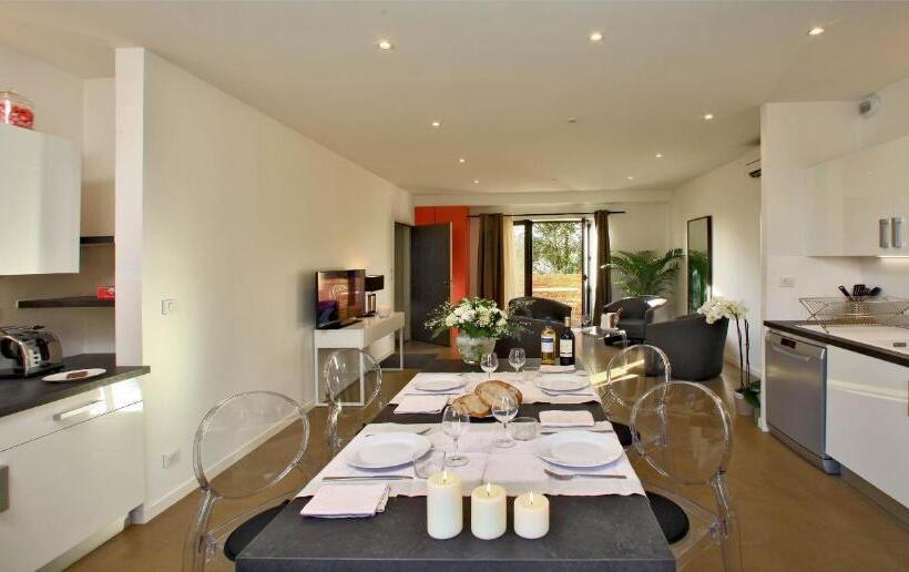 ホテル Les Jardins Du Porche