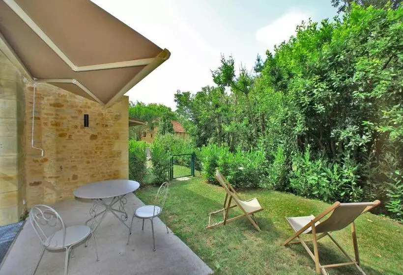 هتل Les Jardins Du Porche