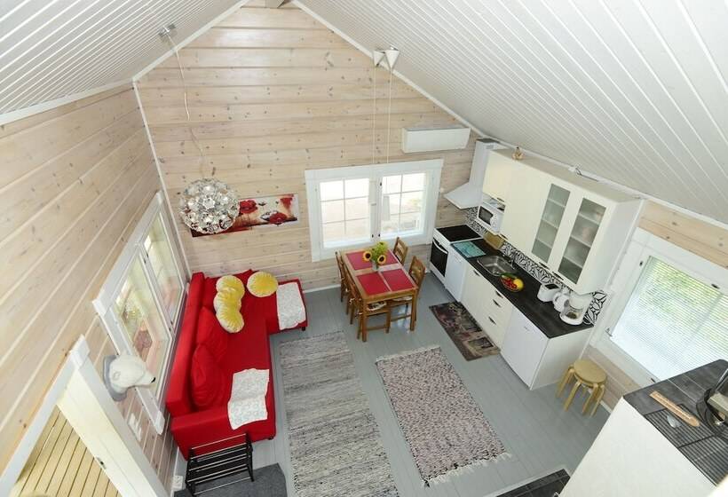 هتل Pikku Torppa Cottage