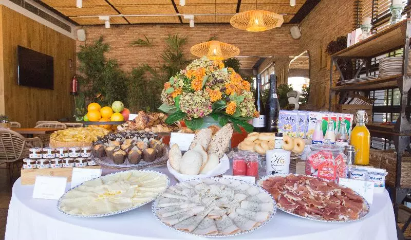 هتل Sevilla Green Suites