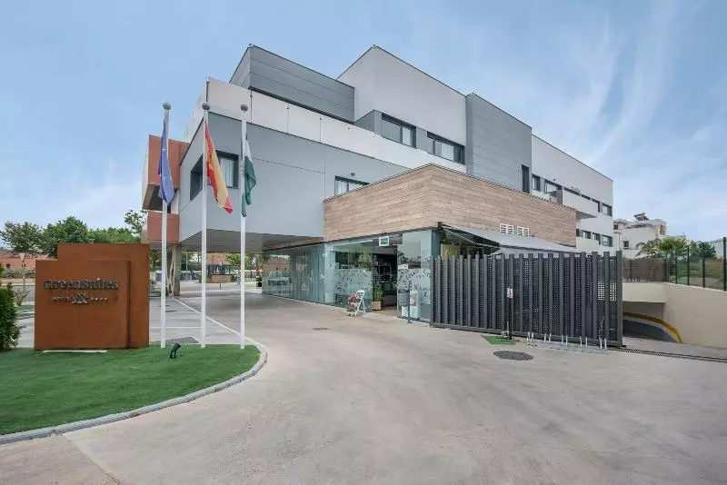 هتل Sevilla Green Suites