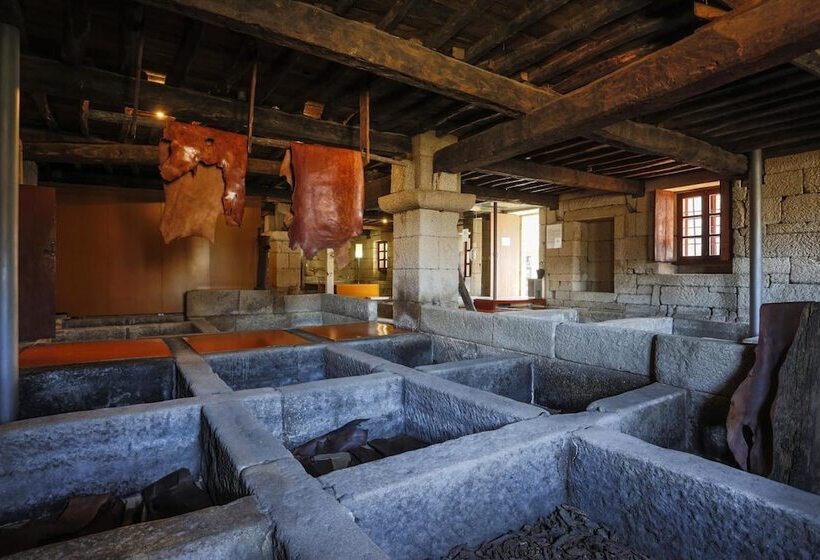 فندق Torre Lombarda