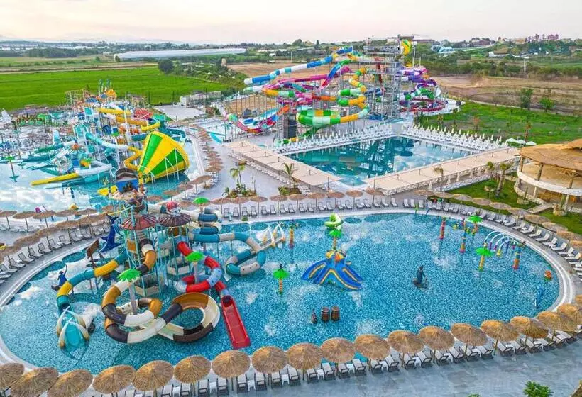 Hotelli Dream Fun World