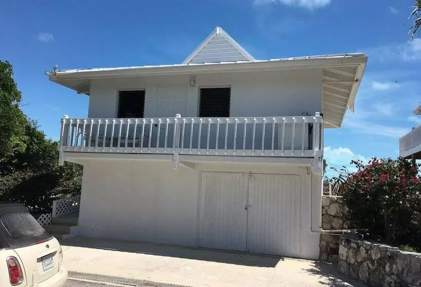 Caribbean Sea Breeze Villas