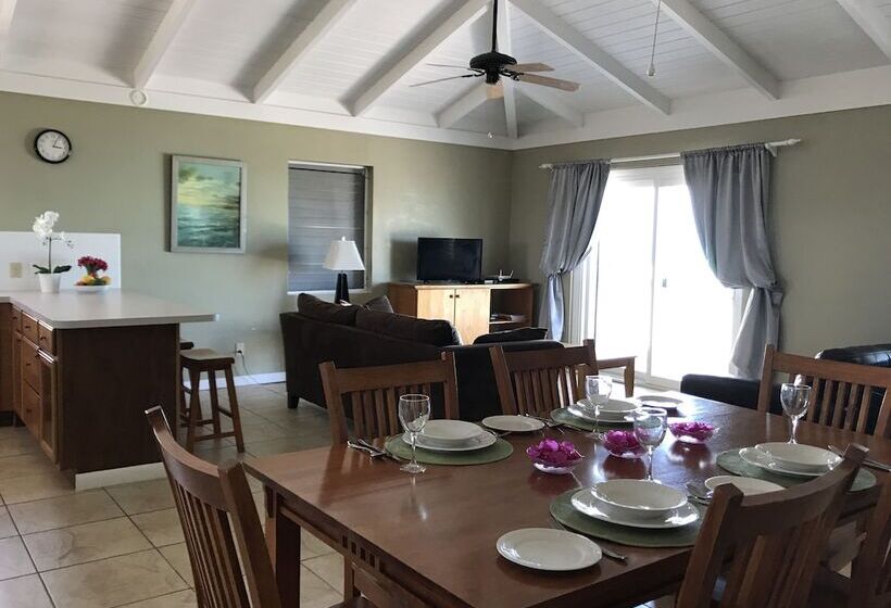 Caribbean Sea Breeze Villas