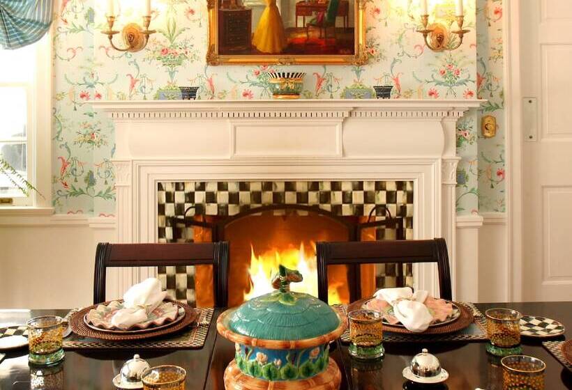 בית מלון כפרי 10 Fitch Luxurious Romantic Inn