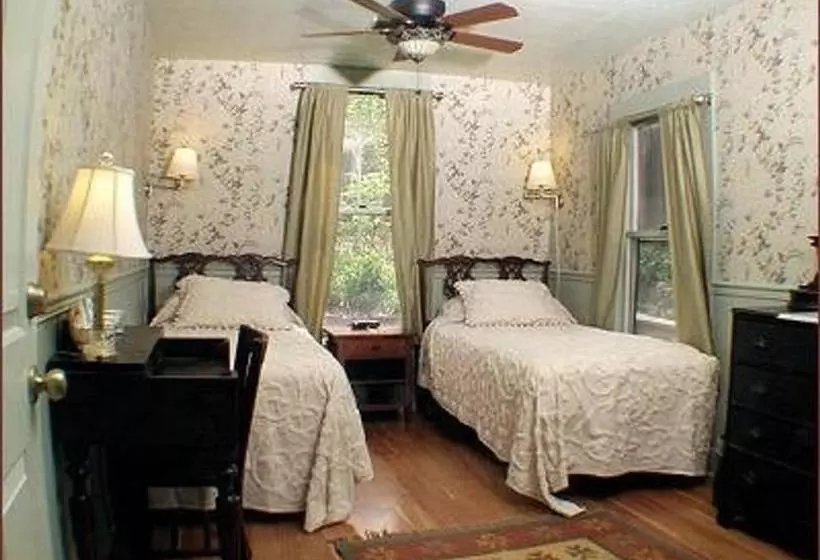 ホテル Anne Hathaway House