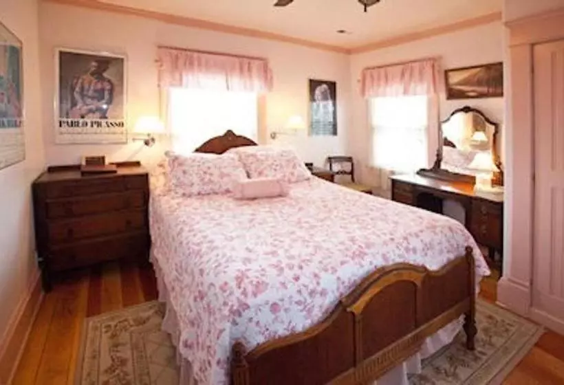 ホテル Anne Hathaway House