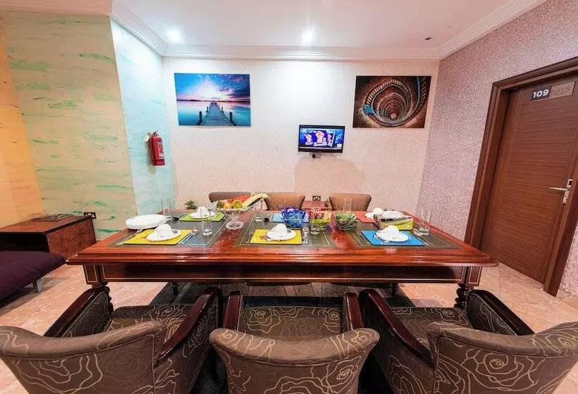 Hotel Bays Luxury Lodge